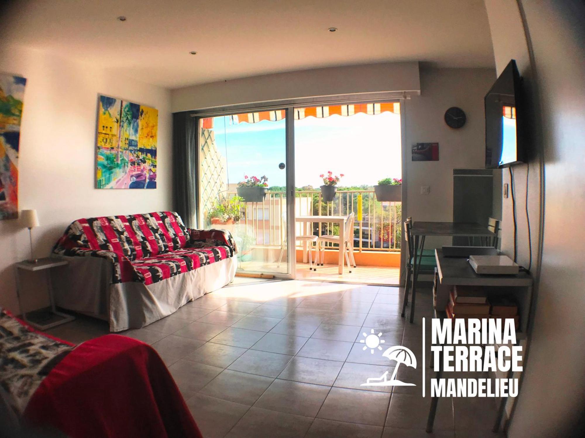 Апартаменты Marina Terrace Мандельё-ла-Напуль Экстерьер фото